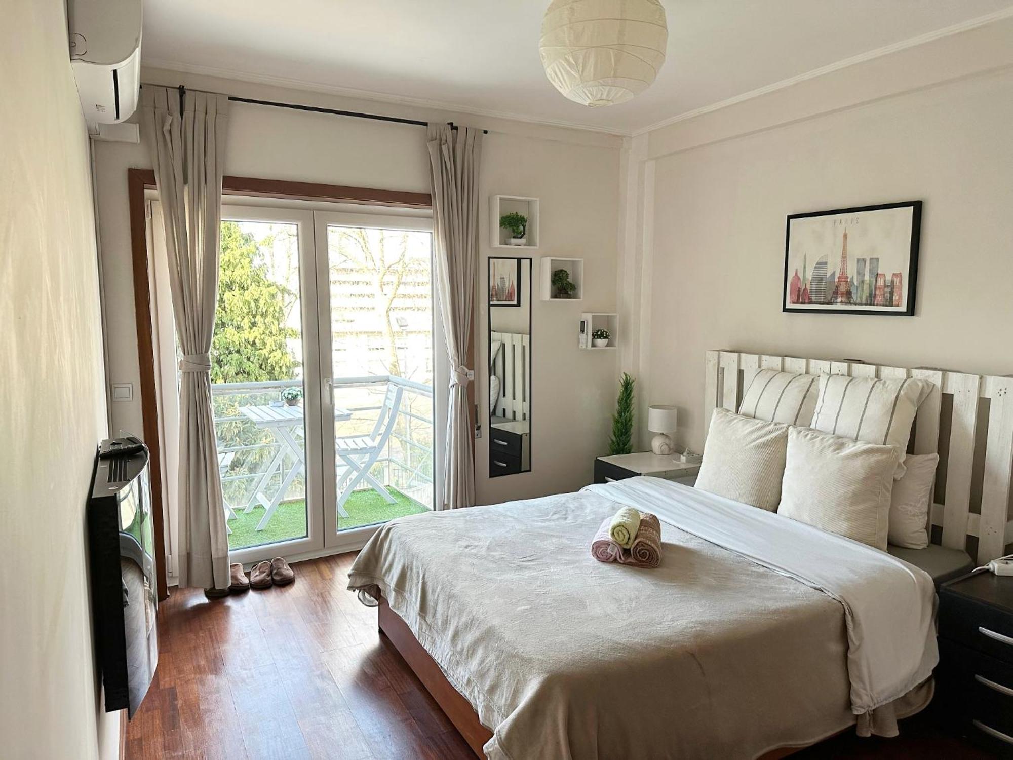 Modern Private Suite With Balcony & Bathroom - King And Queen Beds Vila Nova de Gaia Exterior foto